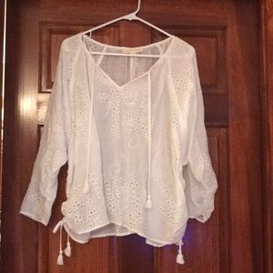 Lace 3/4 length top
